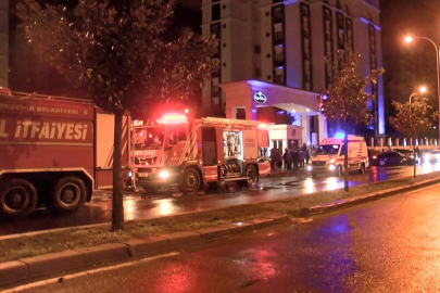 İstanbul'da elektrikli araç yandı; bina tahliye edildi