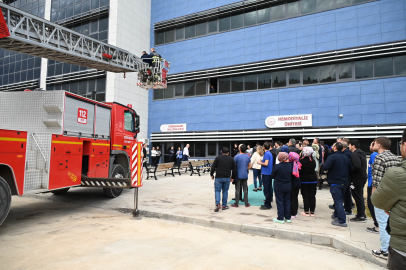 Bozüyük Belediyesi İtfaiyesi'nden hastane personeline yangın eğitimi