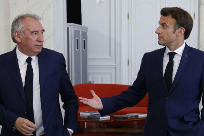 Fransa Cumhurbaşkanı Macron, MoDem partisi lideri Bayrou'yu yeni başbakan olarak atadı