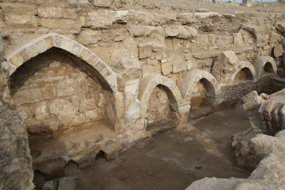 Harran'da 11. yüzyıla ait medresenin derslik bölümü gün yüzüne çıkarıldı