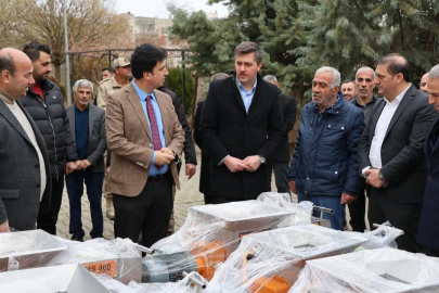 Siirt’te çiftçilere üzüm sıkma makinesi hibe edildi