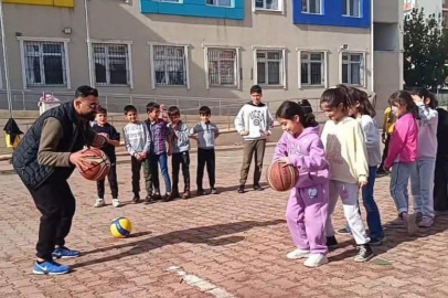 Batman’da ilkokul öğrencilerine özel spor etkinliği düzenlendi