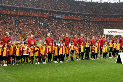 Galatasaray'da 3 oyuncu değişikliği yapıldı