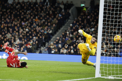  Liverpool, Tottenham engelini 6 golle aştı