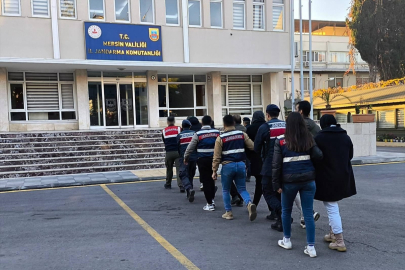 Mersin merkezli DEAŞ operasyonunda yakalanan 7 zanlıdan 6'sı tutuklandı