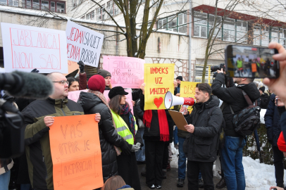 Bosna Hersekli öğrencilerden, Sırp öğrencilerin protestosuna destek geldi