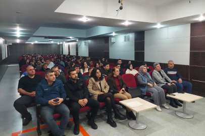 Devrek Meslek Yüksekokulu’nda madde bağımlılığı konferansı düzenlendi