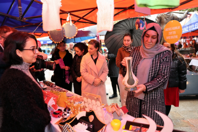 'Kadın Emeği Yılbaşı Pazarı'na ziyaretçi akını