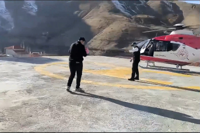 Van'da ambulans helikopter sarılık olan bebek için havalandı