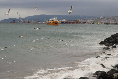 Tekirdağ'da deniz ulaşımına "poyraz" engeli