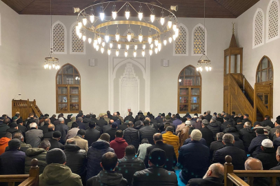 Kara Mustafa Paşa Camii ibadete açıldı