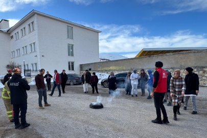 Bayburt Gençlik Merkezi personellerine “Afet Farkındalık Eğitimi” verildi