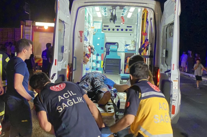 Mersin'de otomobil tıra çarptı: 1 ölü, 1 yaralı