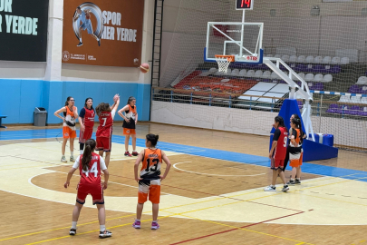 Basketbol U-16 Kulüp Kadınlar Müsabakaları devam ediyor