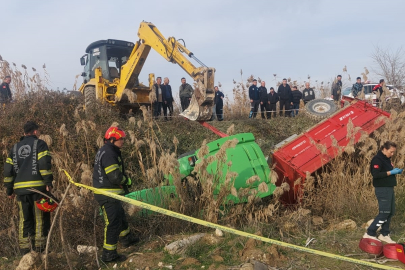 Denizli'de devrilen traktörün sürücüsü öldü