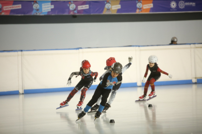 Erzurum'da short track yarışları başladı