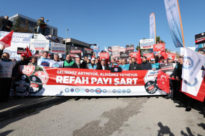 Memur-Sen'den refah payı eylemi! Hazine ve Maliye Bakanlığı önünde toplandılar