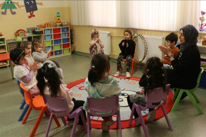 Üsküdar'da görme engelli 130 öğrenci geleceğe hazırlanıyor