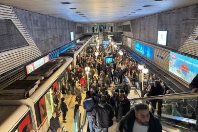 İzmir'de belediye otobüs şoförleri grev gitti: Trafik felç oldu!