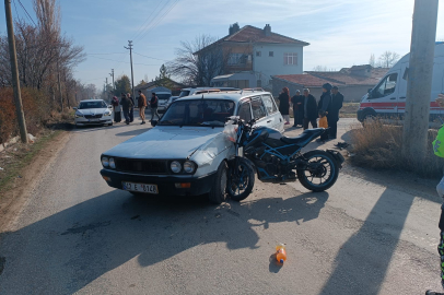 Konya’da motosiklet ile otomobil çarpıştı