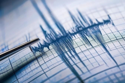 Hatay'da deprem oldu! 4 büyüklüğünde sallandı