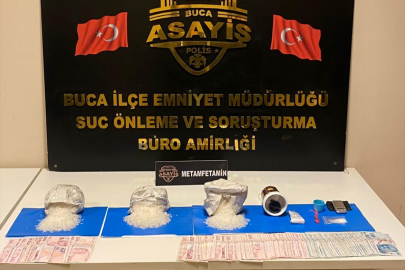 İzmir'de uyuşturucu tacirlerine operasyon