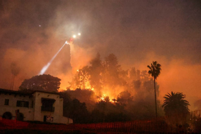 Los Angeles'ı yakan şüpheliler tutuklandı