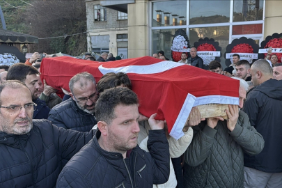 Rize'de PTT çalışanının öldürülmesine meslektaşları protesto etti