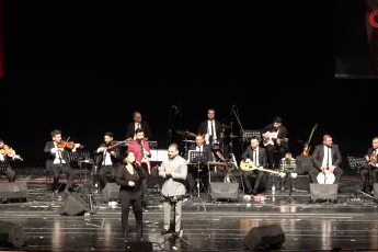 Çalgıcı Mektebi Roman Orkestrası’ndan muhteşem konser