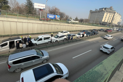 Bursa'da zincirleme kaza: 7 araç birbirine girdi