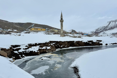 Ağrı’daki cami minaresi Yazıcı Barajı’nın simgesi oldu