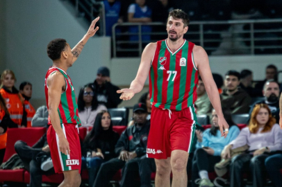 Karşıyaka Basketbol’da yaprak dökümü devam ediyor