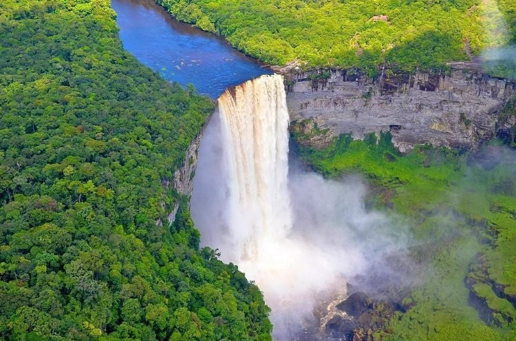 Kaieteur Şelalesi, Guyana