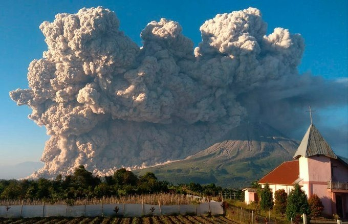 Sinabung Yanardağı, Endonezya