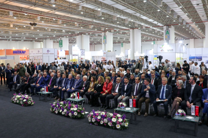 İzmir'de üç fuar kapılarını açtı