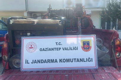 Patlayıcı madde ile maden arayan şahıslar jandarma tarafından enselendi