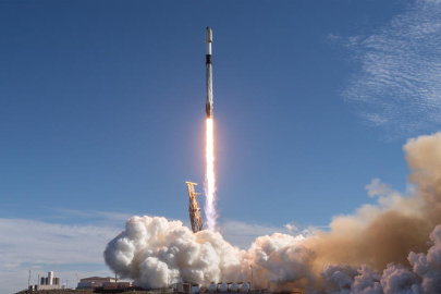 SpaceX, 27 Starlink uydusunu daha yörüngeye fırlattı