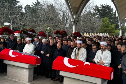 Yangında hayatını kaybeden Fenerbahçeli sporcu ile annesi son yolculuğuna uğurlandı